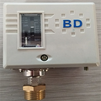 高、低壓保護(hù)裝置